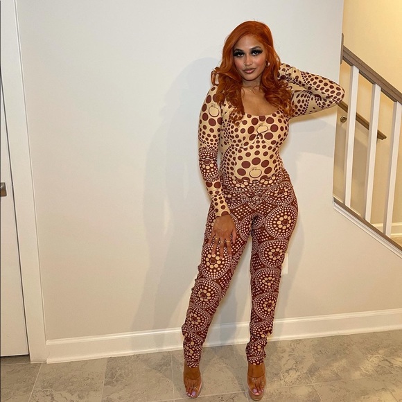 Brokenland.co on Instagram two piece set limited edition - Picture 4 of 6